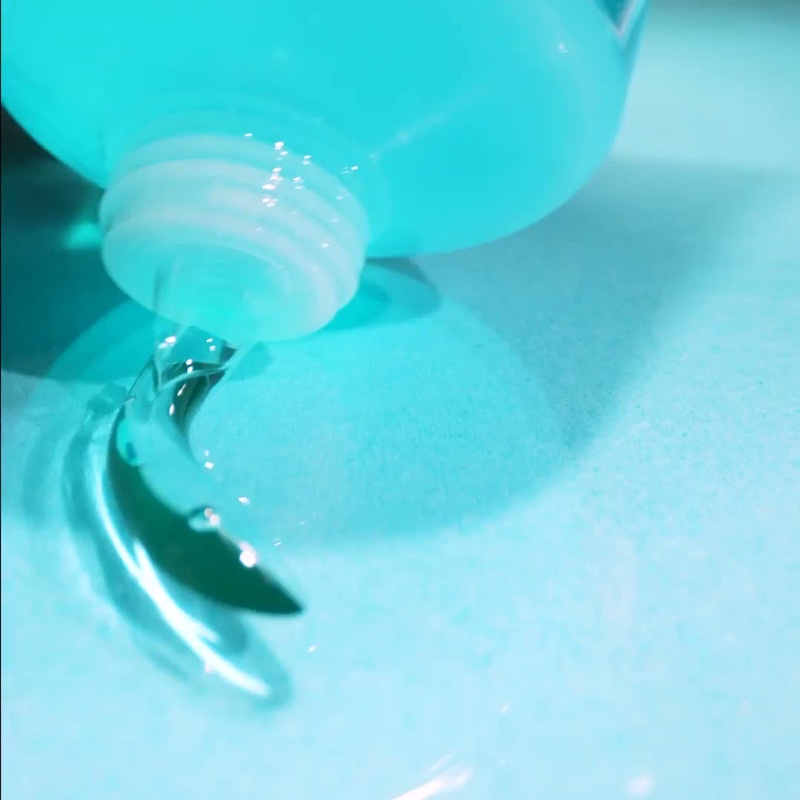 Sữa rửa mặt làm sạch da từ khoáng núi lửa Avant Blue Volcanic Stone Purifying & Antioxidising Cleansing Gel