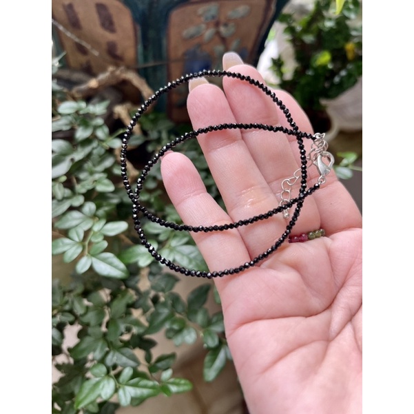 Spinel đen size 2.2 li giác xinh xắn