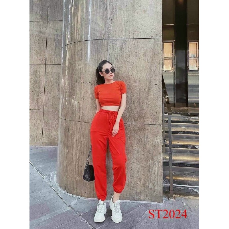 [Mã FAXANH245 giảm 10K đơn 50K] ❣❣sét thể thao áo croptop phối quần jogger | BigBuy360 - bigbuy360.vn