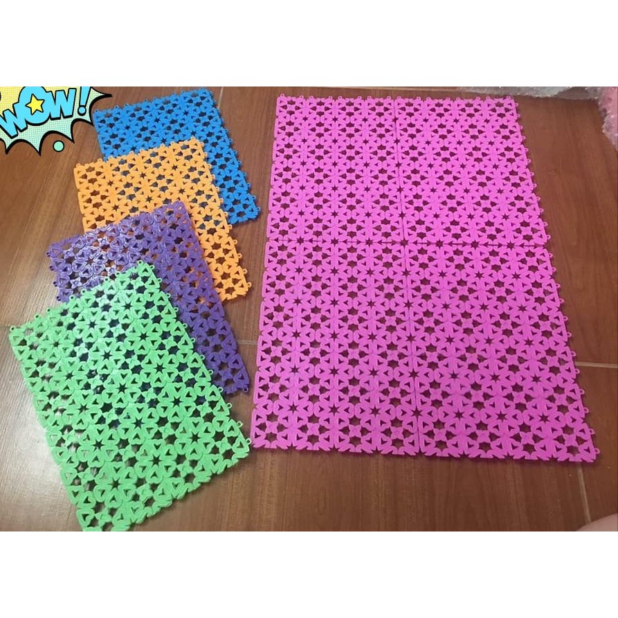 Miếng nhựa lót khay vệ sinh, lót chuồng mèo, lót sàn xe Lót sàn chó chống lọt chân - size 30x20cm (Màu ngẫu nhiên)