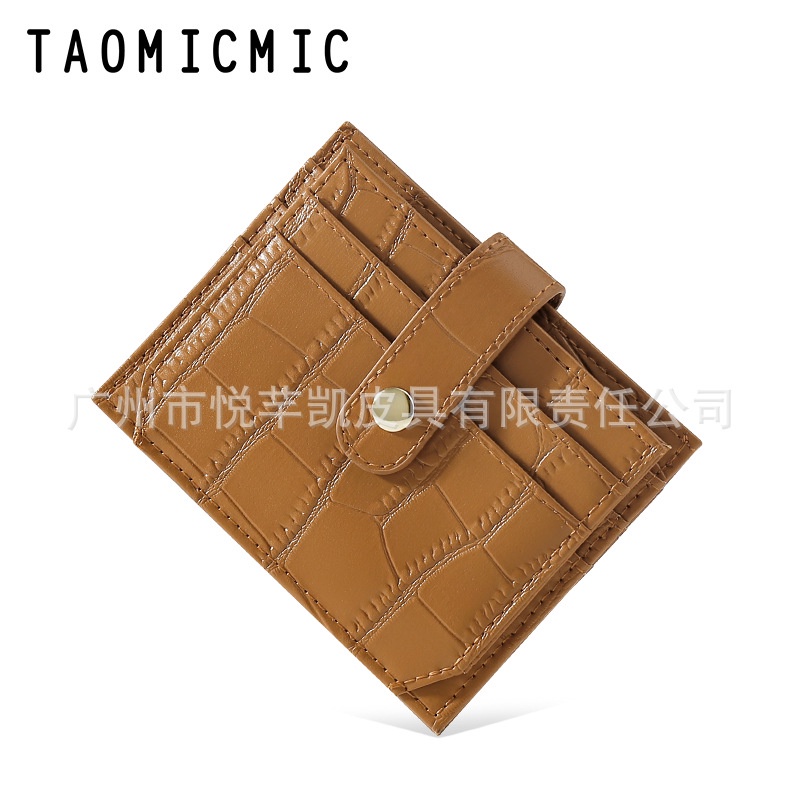 Ví dáng ngắn JASMIN NOIR họa tiết vân da cá sấu phối khóa cài đơn giản tiêu chuẩn cho nữ