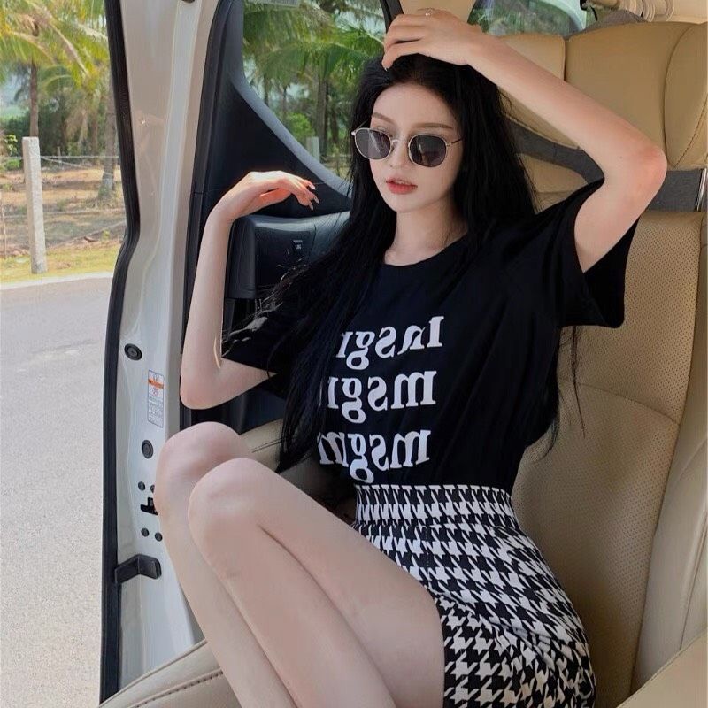 Sét thun chữ QC tay ngắn CV carô ngắn