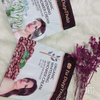 Tắm Trắng cafe TỨ DIỆP THẢO .
✅Không bị khô da khi tắm xong, tắm xong da mịn 
✅Không vàng lông