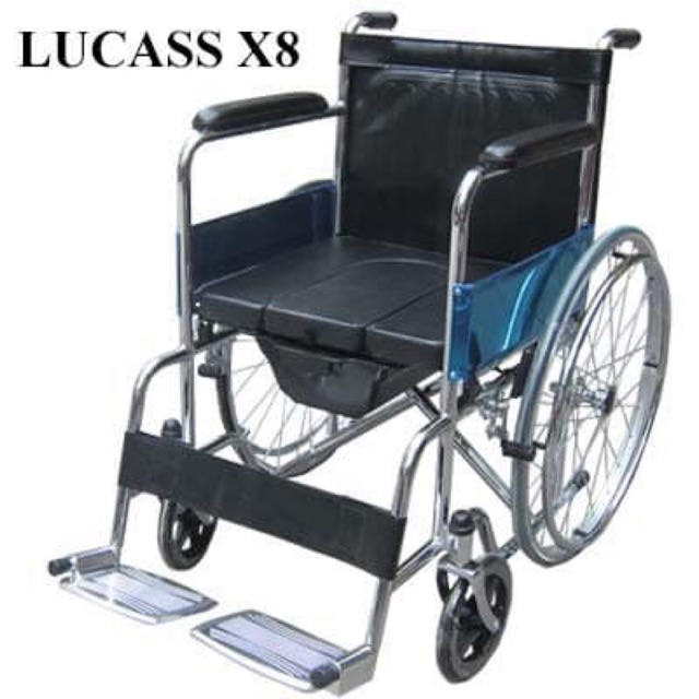 Xe lăn có bô đi vệ sinh