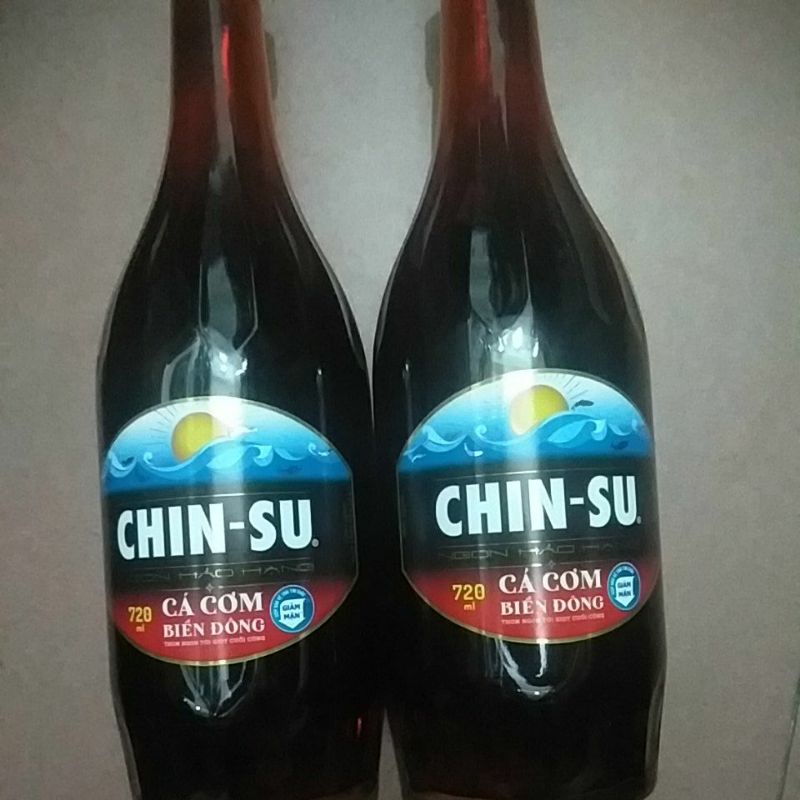 Nước mắm Chin su cá cơm chai thủy tinh 720ml