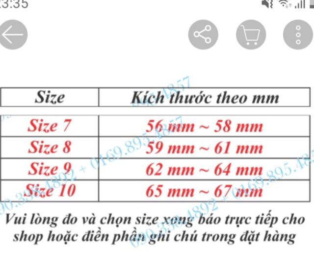 Chiếc nhẫn inox trắng có đính hạt đá vuông rất đẹp