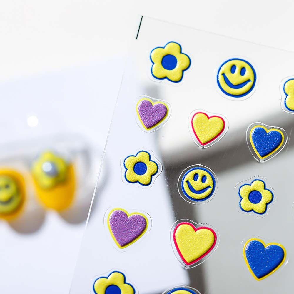 [Hàng mới về] Nhãn dán móng tự dính trang trí họa tiết hoạt hình dễ thương thời trang nghệ thuật cho nữ