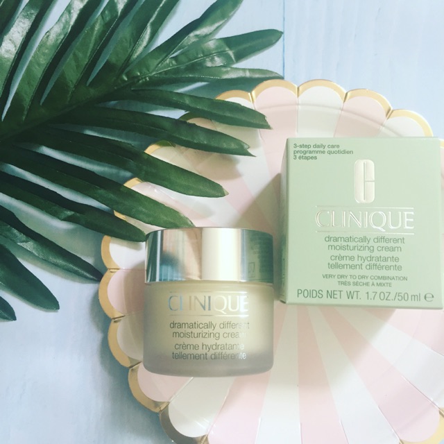 Kem dưỡng Clinique Dramatically Different Moisturizing Cream