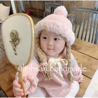 Mũ tết bím len bông xù cho bé