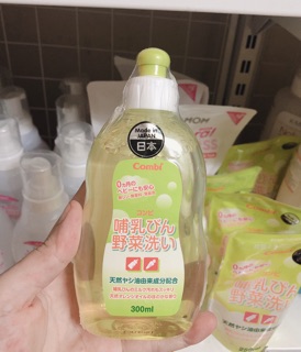 Combo Nước rửa bình sữa và rau quả Combi 300ml + 250ml