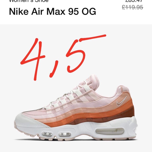 Combo giày Nike của Huỳnh Như