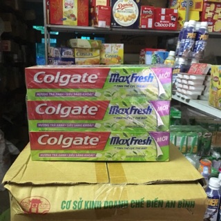 Kem đánh răng colgate maxfresh vị trà xanh và bạc hà tuýp 200gr