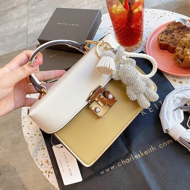 Túi xuất dư CNK dáng hộp hàng đẹp (chat trước khi đặt ạ)