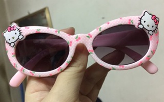 Kính HM xuất dư bé gái/trai
