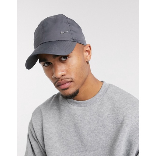 Nón thể thao chính hãng