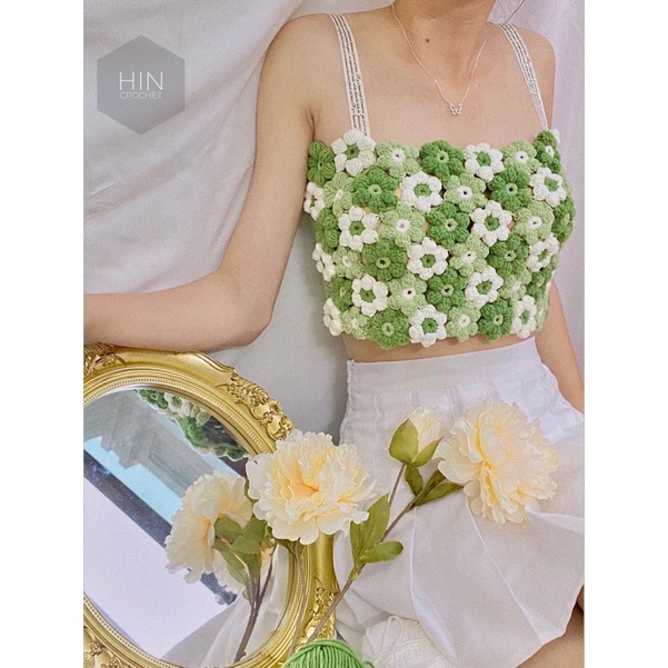 HIN croptop flower áo hoa len ghép thủ công xanh