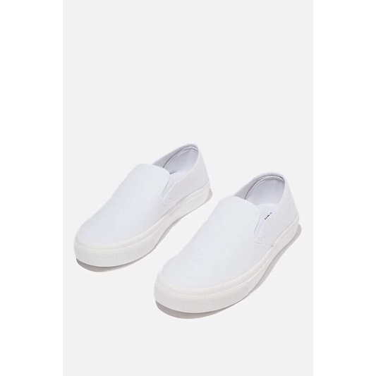 Giày Slip-on Rubi chính hãng.