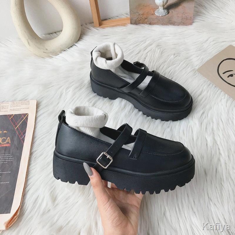 Giày nữ Mary Jane phong cách Anh thời trang, cực xinh với váy