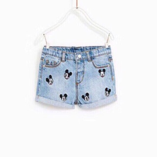 Quần short jeans mickey bé gái