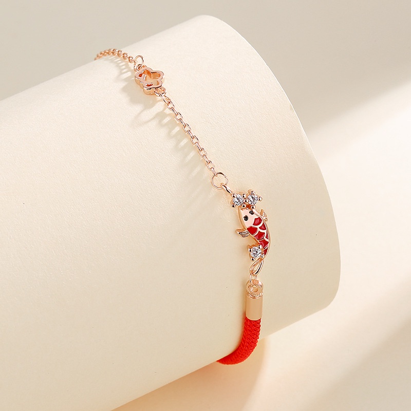 Vòng Tay Dây Đỏ May Mắn Cho Nữ
