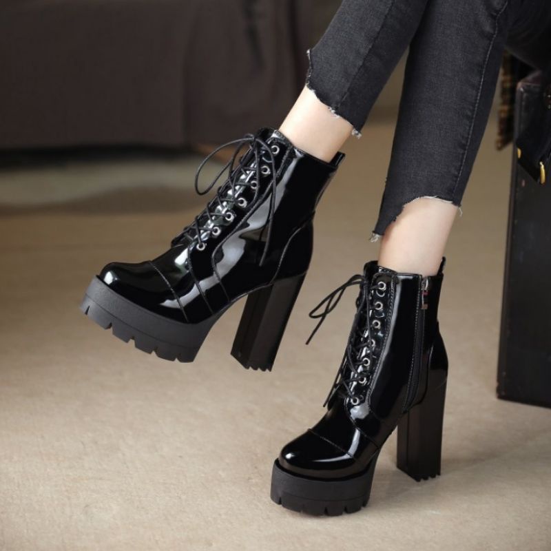 Giày boot cổ ngắn cột dây da bóng đế 12cm màu đen GBCD-24B