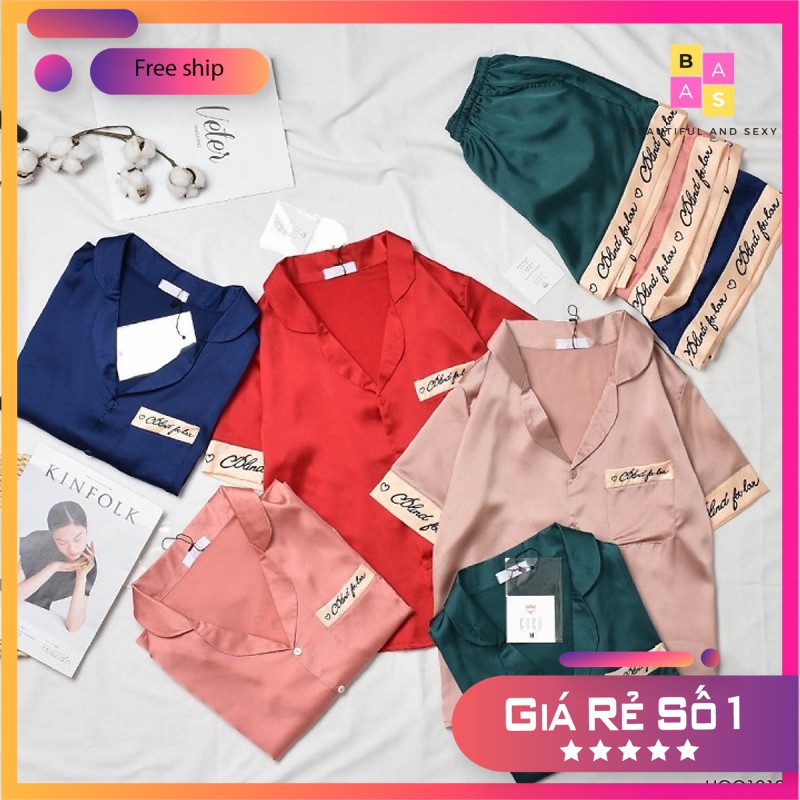 Bộ pijama cộc tay quần đùi phi lụa mát mẻ, bộ đồ ngủ lụa đùi phối họa tiết viền chữ kí BAS087