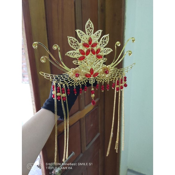 kim quan cô dâu xinh xắn