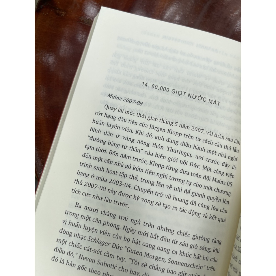 Sách - Jurgen Klopp – Thổi Bùng Huyên Náo – Raphael Honigstein – Minh Đức dịch – THBooks – NXB Hà Nội (Bìa mềm)