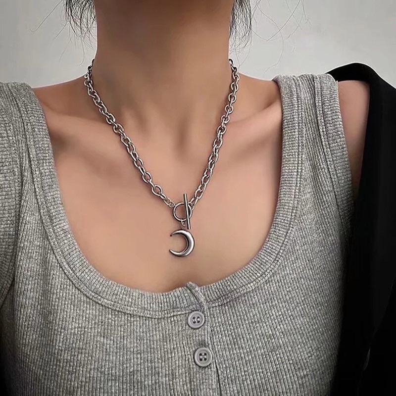 Vòng cổ Kim Loại Mặt Hình mặt trăng dễ thương cho nữ pk83