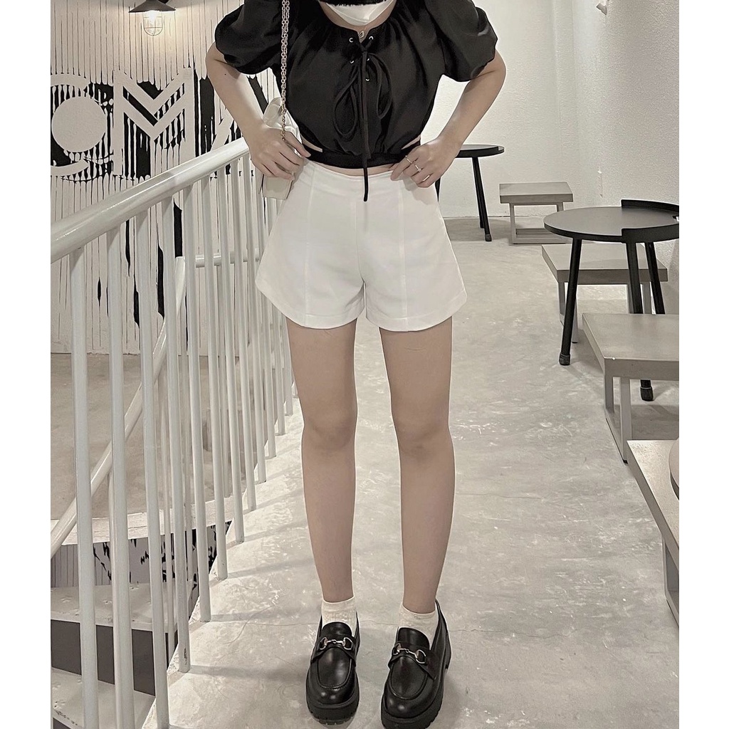 Quần short nữ đen trắng suông fit cạp cao khóa lưng đen mã525