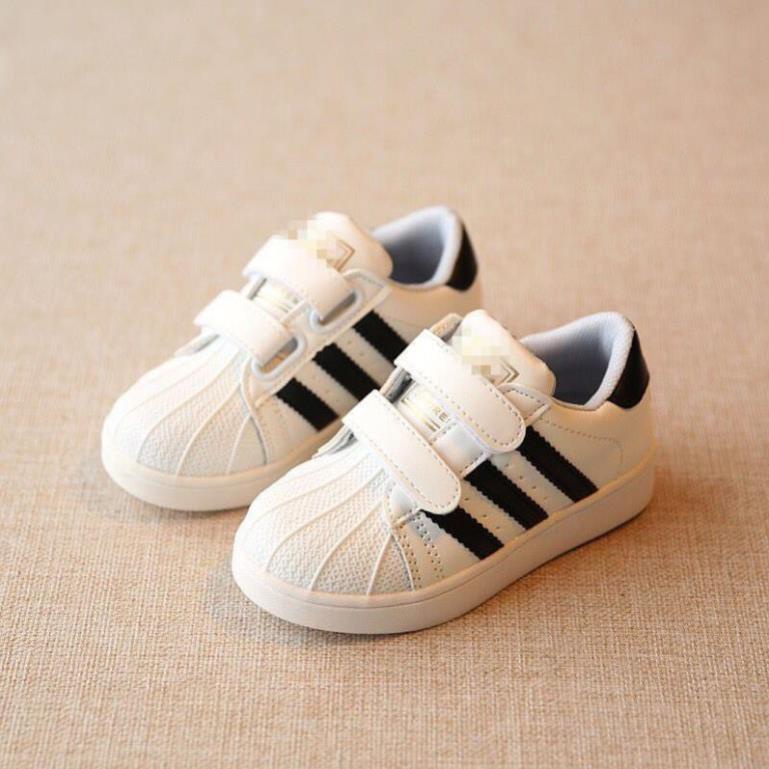Giày Thể Thao adidas Cho Bé Trai Bé Gái Sọc Cá Tính