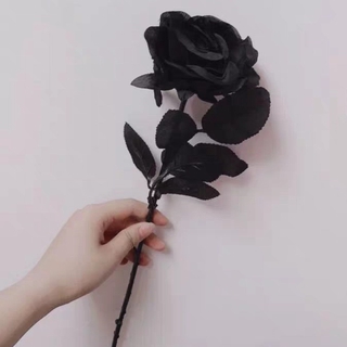 Hoa hồng đen nhân tạo trang trí