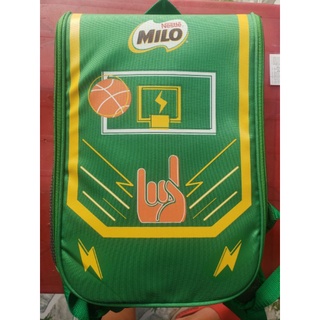 Balo milo chống gù cho bé