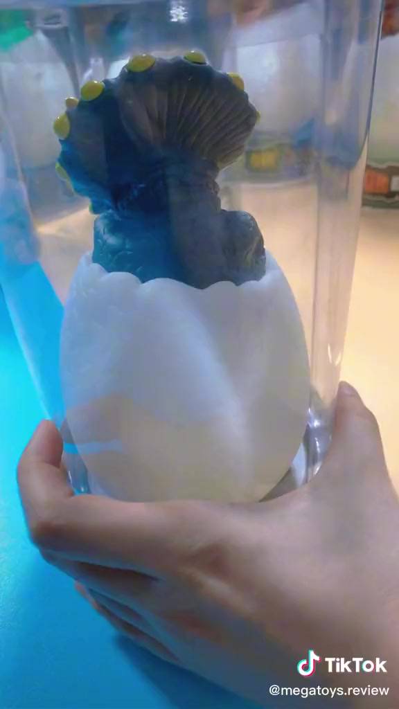 Đồ chơi trứng khủng long phát sáng có thể cắm điện hoặc dùng Pin