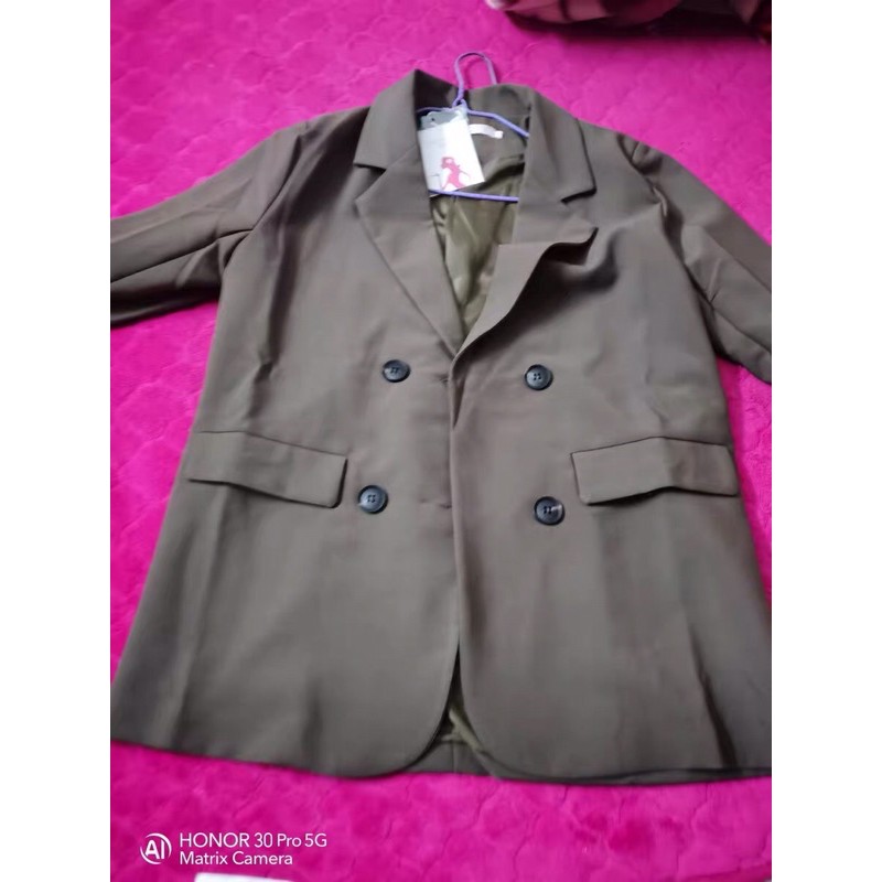 (Hàng có sẵn) Siêu phẩm Áo Blazer cao cấp chất đẹp (loại 4 cúc, phom xuông) | BigBuy360 - bigbuy360.vn