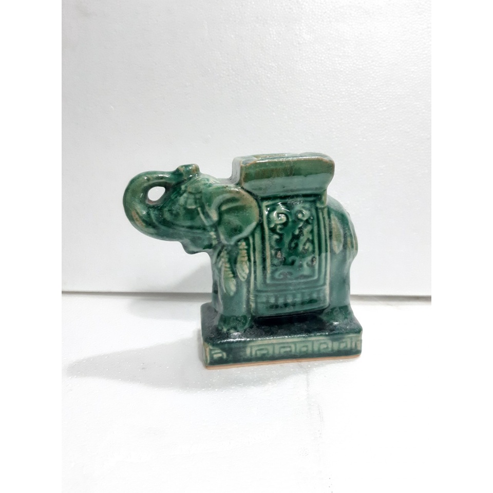 Đôn voi gạt tàn men xanh 15cm