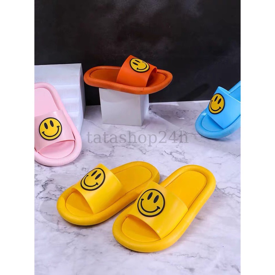Dép Mặt Cười Siêu Mền Trẻ Em Từ 2 - 12 Tuổi (Màu Ngẫu Nhiên) - DE003