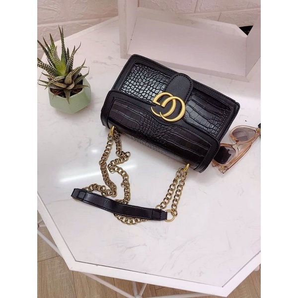 Túi xách đeo chéo dây xích GC size 25