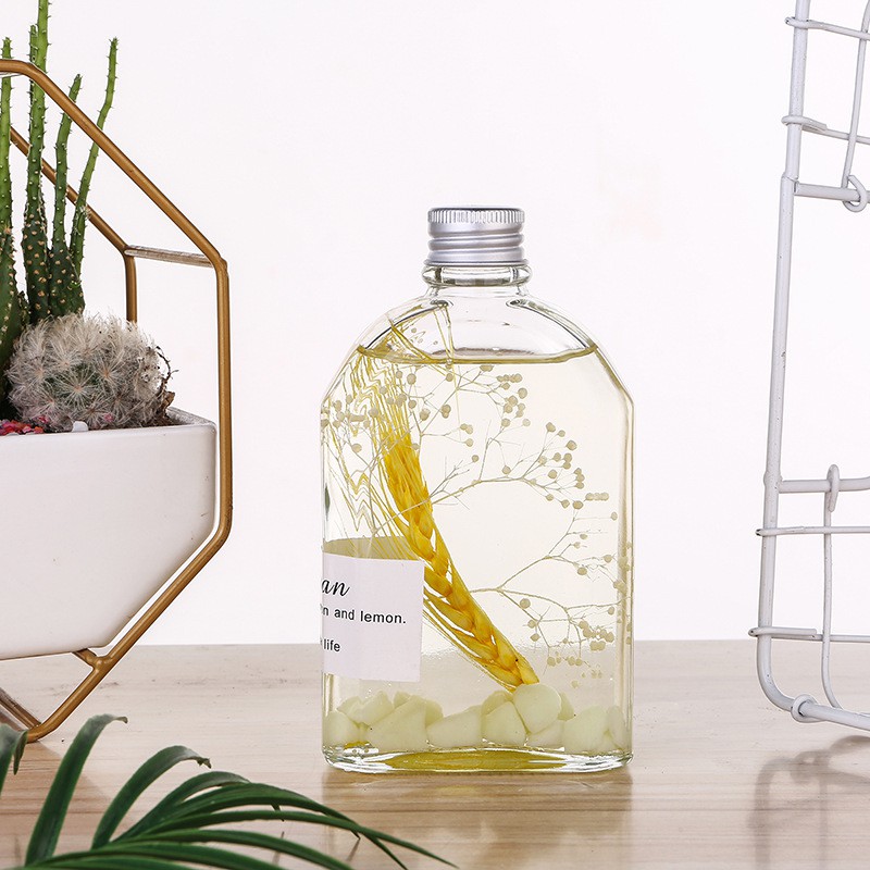 Tinh dầu thơm phòng Khách sạn Hilton ngàn sao 100ml, nước hoa để phòng ngủ Wichichi có que khuếch tán tỏa hương