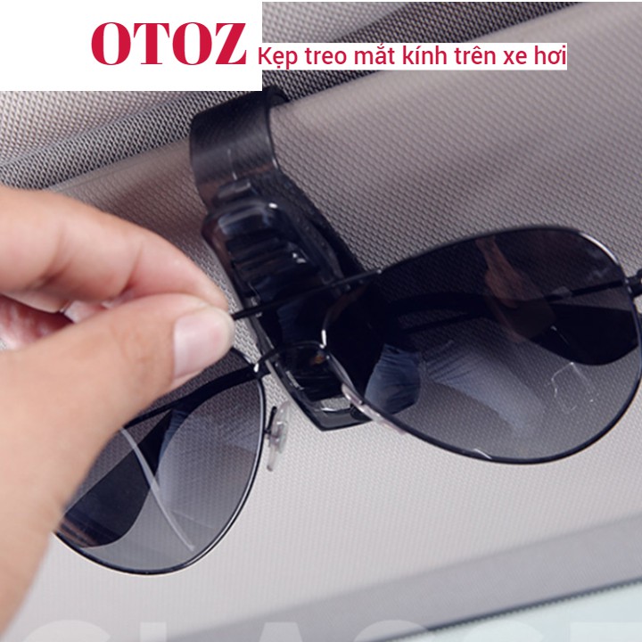 Kẹp treo mắt kính trên xe hơi OTOZ