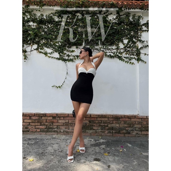 đầm body nơ ngực dây choàng cổ