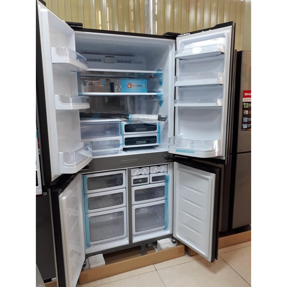 Tủ Lạnh Sharp Inverter 678 lít SJ-FX688VG-RD- Hàng chính hãng (Liên Hệ 0962605858 để nhận code giảm 50% phí vận chuyển)