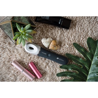 Máy massage nóng lạnh vùng mắt Rio SKER