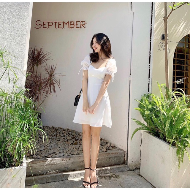 Váy _ đầm trắng tay bồng