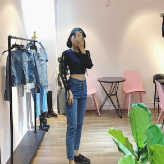 Áo corop tay dài đan mắc cáo