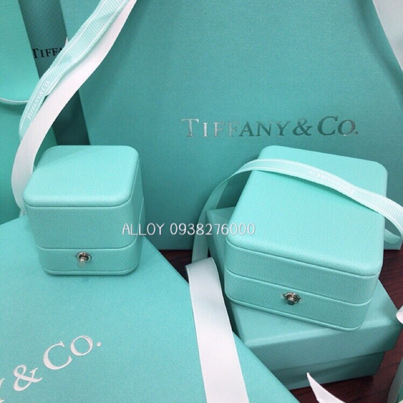 hộp nhẫn tiffany&amp;co kèm chứng chỉ