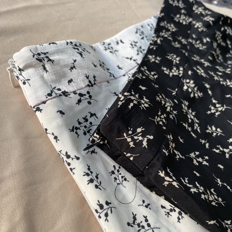 Chân váy hoa nhí dáng dài lưng cao họa tiết vintage | BigBuy360 - bigbuy360.vn