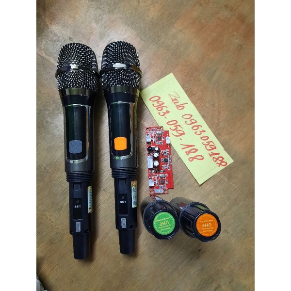 Micro Không Dây Giành Cho Loa Kéo Tay Kim Loại UHF Siêu Chất