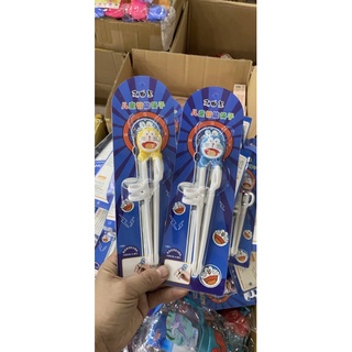 Đũa đôremon tập ăn cho bé yêu