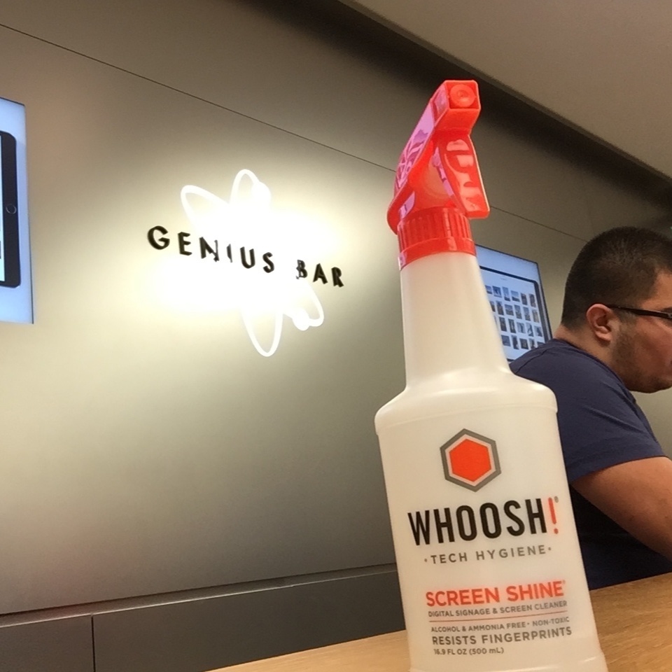 WHOOSH nước lau vệ sinh màn hình mắt kính cao cấp - 500ml kèm 1 khăn